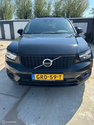 Volvo XC40 Volvo XC40 2.0 B4 AWD R-Design/PANO/AUT/CAMERA/VOL OPTIES! - afbeelding nr 3