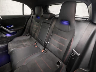 Mercedes-Benz A-Klasse Automaat (SCHUIFDAK, SFEERVERLICHTING, MEMORY SEATS, LEDER/ALCANTARA, WIDE SCREENS, STOELVERWARMING, GETINT GLAS, CAMERA, NIEUWE APK, NIEUWSTAAT) - afbeelding nr 14