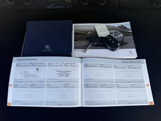 Peugeot 2008 Peugeot 2008 1.2 PureTech Active Automaat,2e Eigenaar,Pano,Navi,Dealer Onderhouden,Airco,Cruise,Extra Set winter,Apk tot 06-2026 - afbeelding nr 22