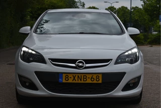 Opel Astra Opel Astra 1.4 Turbo Blitz | NL-Auto | Nav | Cruise Contr | Bluetooth | Trekhaak | 4-Seasons | NAP | Netjes - afbeelding nr 4