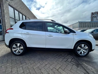 Peugeot 2008 Peugeot 2008 1.2 PureTech Style Panoramadak - afbeelding nr 8