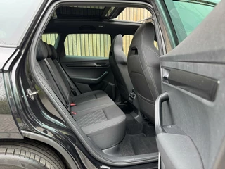 Škoda Karoq Skoda Karoq 1.5 TSI Sportline Automaat | Panoramadak | LED | Stoelverwarming | Adaptieve cruise control | Dode hoek detectie | Trekhaak uitklapbaar | Canton HiFi | Elektrisch bedienbare achterklep | Parkeersensoren voor en achter | Achteruitrijcamera - afbeelding nr 50