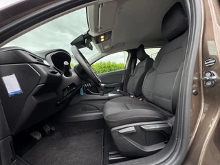 Renault Clio Renault Clio 1.0 TCe Zen NL AUTO / 4-SEIZOENENBANDEN / NAVI / CRUISE / PARKEERSENSOREN ACHTER / CARPLAY - afbeelding nr 13