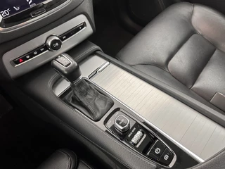 Volvo XC90 Aut. *NAPPA-FULL-LEATHER | DIGI-COCKPIT | COMFORT-SEATS | CAMERA | NAVI-FULLMAP | ECC | PDC | CRUISE | TOWBAR | 19''ALU* - afbeelding nr 18