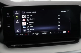 Škoda Octavia Skoda Octavia 1.0 e-TSI Sport | Carplay | Trekhaak |  Sportstoelen | Full LED | Sfeerverlichting | Navigatie | Climate control | Parkeerhulp - afbeelding nr 28
