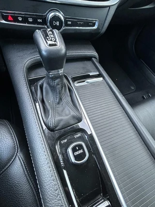 Volvo S90 Volvo S90 2.0 D4 191pk Momentum LEER I BOSE I NAVI PDC I FULL LED - afbeelding nr 13