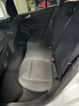 Ford Focus Ford Focus Wagon 1.0 EcoBoost Trend Edition Business Airco| Cruise |Navi | PDC | Trekhaak - afbeelding nr 17