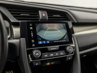 Honda Civic Automaat (APPLE CARPLAY, NAVIGATIE, CLIMATE, CAMERA, ADAPTIVE CRUISE, SPORTSTOELEN, STOELVERWARMING, KEYLESS, ZWART HEMEL, NIEUWSTAAT) - afbeelding nr 12