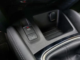 Nissan QASHQAI 1.2 DIG-T 116pk N-Connecta Design-Pack | Origineel NL | Navi | Clima | Cruise | Keyless Entry | Panoramadak | Pdc V+A+360 Camera | Rijstrook+Licht+Regensensor | Privacy Glass | 18''lm - afbeelding nr 17