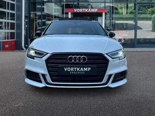 Audi A3 Audi A3 35 TFSI S-LINE NL-AUTO PANO-DAK/NAVI/ACC/PDC/STOELVERW - afbeelding nr 2