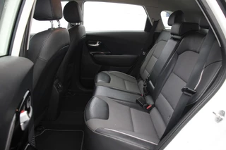Kia e-Niro Kia e-Niro Fase 3 DynamicLine 64 kWh - Carplay, Camera, Stoelverw. SOH 100% - afbeelding nr 10