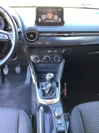 Mazda 2 Mazda 2 1.5 Skyactiv-G SkyLease NL-Auto, Dealer Ond., Airco, Navigatie, Cruise Controle, USB Audio, Lichtmetaal Black, A. Spoiler - afbeelding nr 9