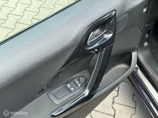 Peugeot 208 Peugeot 208 1.2 83PK Signature | CRUISE | CARPLAY | NAVI | - afbeelding nr 19
