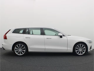 Volvo V60 PANORAMADAK / FULL LED / CARPLAY / HARMAN-KARDON / CAMERA / DAB+ / NL-AUTO - afbeelding nr 19