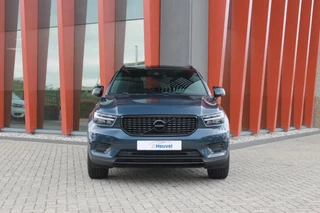 Volvo XC40 Volvo XC40 T5 Recharge R-Design | Parkeercamera | Glossy Black | Keyless - afbeelding nr 2