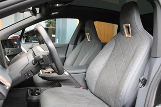 BMW iX BMW iX xDrive40 77kWh Sport pakket | Pano | Trekhaak | Massage - afbeelding nr 32