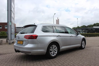 Volkswagen Passat Volkswagen Passat 1.4 TSI 125pk BMT Comfortline Business | Orig. NL | Trekhaak | Virtual dashboard | Carplay | - afbeelding nr 51