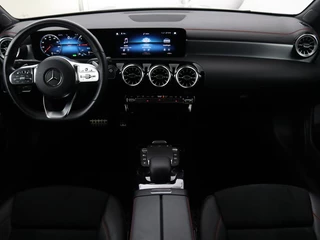 Mercedes-Benz CLA Mercedes-Benz CLA-klasse 250e AMG Night | Stoelverwarming |  Leder/Alcantara | Camera | Widescreen | Navigatie | Full LED | Sportstoelen - afbeelding nr 8