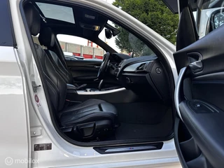 BMW 1 Serie BMW 1-serie 118i High Executive|PANO|KEYLESS|CARPLAY| - afbeelding nr 15