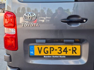 Toyota ProAce Toyota PROACE Worker 2.0 D-4D Black Line Long DC DUBBEL CABINE / LEER / STOELVERWARMING / CAMERA / DUBBELE SCHUIFDEUR - afbeelding nr 10