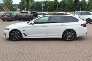 BMW 5 Serie BMW 5 Serie Touring 530e Business Ed. M Sport / Trekhaak / Panoramadak / Head-up / 19'' / Laser LED / Sfeerverlichting / Leder / Safety-pack / Stuurverwarming / Cruise Control - afbeelding nr 7
