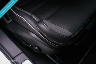 Volvo V60 Volvo V60 2.0 T8 Recharge AWD R-Design | NL auto | DAB+ | CarPlay | Adaptive | Blis | Rijklaar | - afbeelding nr 39