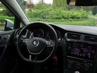 Volkswagen Golf Volkswagen Golf 1.6 TDI Highline RNS R-line / 2017 / LED - afbeelding nr 45