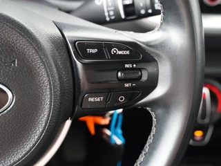 Kia Stonic - Navigatie - Camera - Airco - Cruise control - 17 inch LM velgen - Fabrieksgarantie tot 03-2027 - afbeelding nr 32
