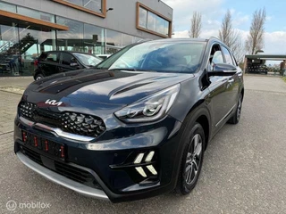 Kia Niro Kia Niro 1.6 GDi PHEV DynamicPlusLine  55km volledig electrisch rijden  Hierna hybride , Navigatie , Camera , Parkeerhulp voor & achter , Diep donker blauw metaallak , fabrieks garantie - afbeelding nr 9