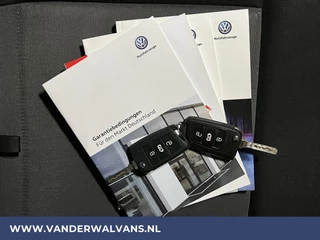 Volkswagen Crafter Volkswagen Crafter 2.0 TDI 141pk L4H3 L3H2 Euro6 ** Airco | 3000kg trekhaak | Cruisecontrol | Parkeersensoren Bijrijdersbank - afbeelding nr 18