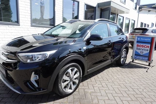 Kia Stonic - 488829202-0