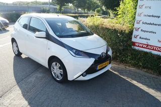 Toyota Aygo Toyota Aygo 1.0 VVT-i x-play - afbeelding nr 3