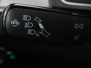 Volkswagen Passat Volkswagen Passat 1.4 TSI PHEV GTE Business | Adaptive cruise |  Camera | Carplay | Stoelverwarming | Massage | Navigatie | Full LED - afbeelding nr 16