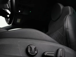 Škoda Superb Skoda Superb 1.4 TSI iV Sportline | Leder/Alcantara |  Stoel & stuurverwarming | Adaptive cruise | Matrix LED | Camera | Navigatie | Keyless | Carplay | Navigatie | Memory | Virtual Cockpit | PHEV - afbeelding nr 6
