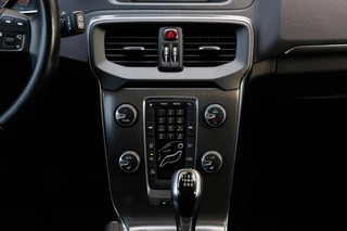 Volvo V40 Volvo V40 1.6 T2 R-Design | Trekhaak | Climate control | Cruise control | - afbeelding nr 22