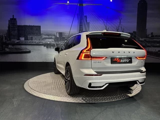 Volvo XC60 Volvo XC60 2.0 T6 Plug-in hybrid AWD Plus Dark *Pano*HKSound*Leder*Memory* - afbeelding nr 9