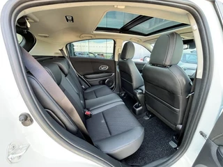 Honda HR-V Honda HR-V 1.5 i-VTEC EXECUTIVE AUTOMAAT Open dak | Keyless | Trekhaak - afbeelding nr 16