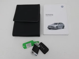 Volkswagen Passat Volkswagen Passat 1.4 TSI PHEV GTE | Adaptive cruise | Trekhaak wegklapbaar | Stoelverwarming |  Navigatie | Full LED - afbeelding nr 14