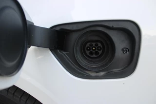 Volvo V60 Volvo V60 2.0 T6 340PK RECHARGE AWD R-DESIGN **NIEUWSTAAT!** | ELEKTRISCH BEDIENBARE VOORSTOELEN MET GEHEUGEN OP BESTUURDERSSTOEL | 18