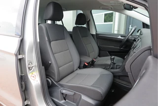 Volkswagen Golf Sportsvan Cruise-control,PDC, LMV,Achteruitrijcamera ,Stoelverwarming, Navigatie . etc. . - afbeelding nr 29