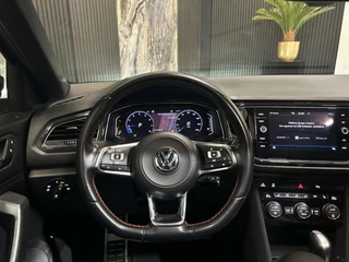 Volkswagen T-Roc Volkswagen T-Roc 1.5 TSI DSG R-Line|Pano|Virtual|Camera|BOMVOL - afbeelding nr 16