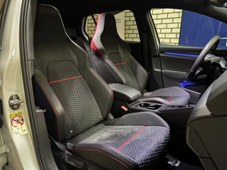 Volkswagen Golf Volkswagen GOLF 2.0 TSI GTI CLUBSPORT 300pk panorama - afbeelding nr 17