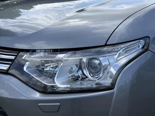 Mitsubishi Outlander Mitsubishi Outlander 2.0 PHEV Instyle 2e Eigenaar,Navi,Schuifdak,Camera,Stoelverwarming,Leder,Clima,Cruise,Pdc V+A,Nieuwe Apk bij Aflevering - afbeelding nr 30