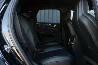 Porsche Cayenne Porsche Cayenne 3.0 E-Hybrid|360 camera|leder|Sportchrono - afbeelding nr 63
