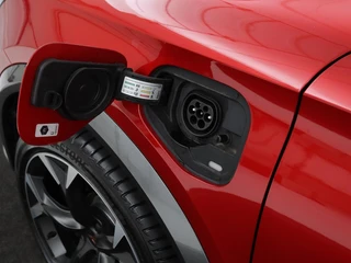 CUPRA Formentor CUPRA Formentor 1.4 e-Hybrid VZ | 245pk | Stuurverwarming | Adaptive cruise | Camera | Navigatie | Keyless | Full LED | Sportstoelen | PHEV - afbeelding nr 26