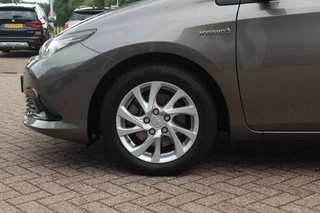 Toyota Auris Toyota Auris Touring Sports 1.8 Hybrid Dynamic / Camera / Navigatie / Keyless / 16'' / DAB / Cruise Control / Getint glas - afbeelding nr 14