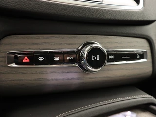 Volvo XC90 Volvo XC90 T8 PLUG-IN HYBRID ULTRA DARK LUCHTVERING 360GR CAM BOWERS&WILKIN - afbeelding nr 28