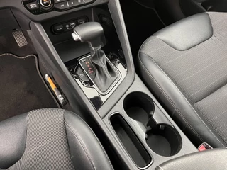 Kia Niro Kia Niro 1.6 GDi Hybrid ExecutiveLine Aut. *LEATHER-FABRIC | NAVI-FULLMAP | KEYLESS | CAMERA | COMFORT-SEATS | DIGI-COCKPIT | LANE-ASSIST | ECC | CARPLAY | PDC | 16''ALU* - afbeelding nr 15
