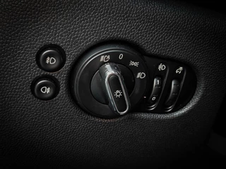 MINI One Mini Cooper One 1.5 Automaat  5-Deurs | CARPLAY | KEYLESS | CAMERA | DEALER ONDERHOUDEN - afbeelding nr 19