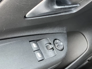 Opel Corsa Opel Corsa 1.2 Edition # Rijklaar # Navigatie | Parkeersensoren | armsteun - afbeelding nr 14